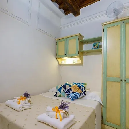 Casa La Piccola Torre Apartment *